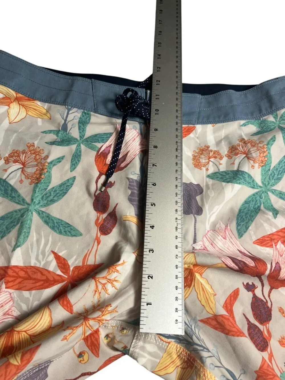 Billabong Recycler Good Times Pro Floral Boardshorts Mens 33 short length New